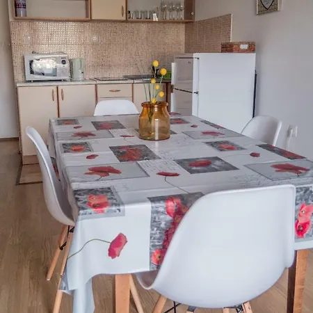Boki Apartman Pag Town